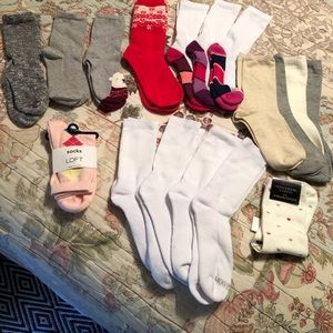 17 Pairs of new socks